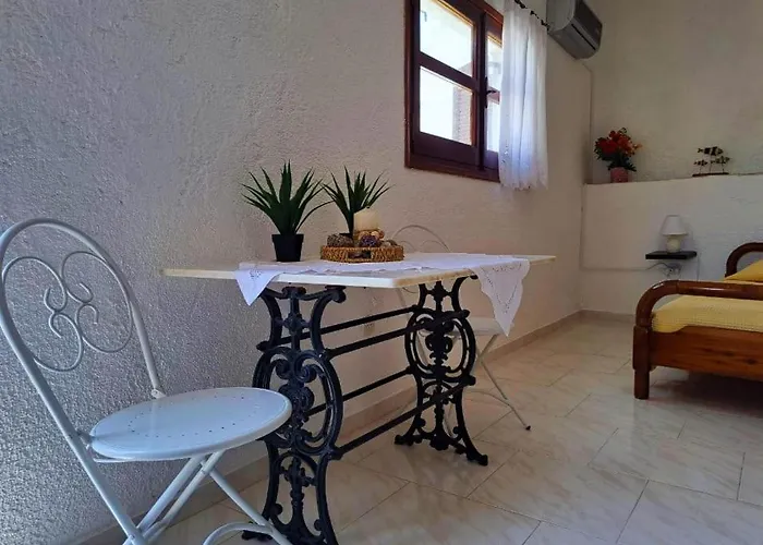 別荘 Blue Acacia In Leros アリンダ